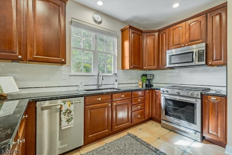 Four Seasons Readington - Residential