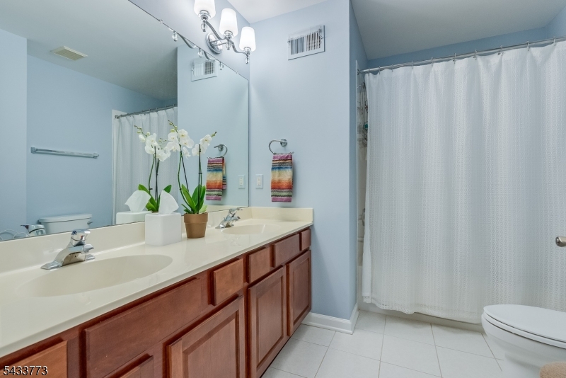 Four Seasons Readington - Residential