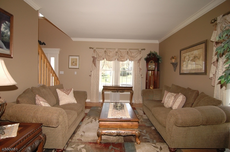 POETS PEAK - Residential