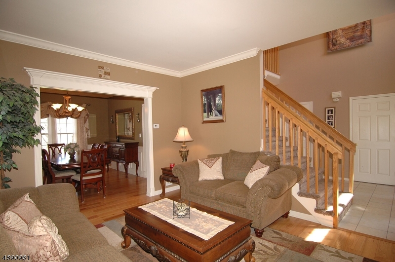 POETS PEAK - Residential