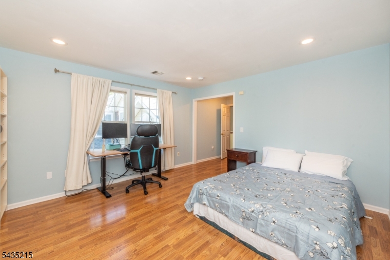 Roseland Glen - Residential