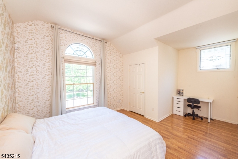 Roseland Glen - Residential