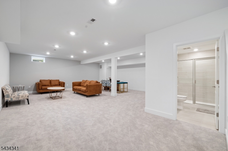 Collection at Morris Plains - Residential