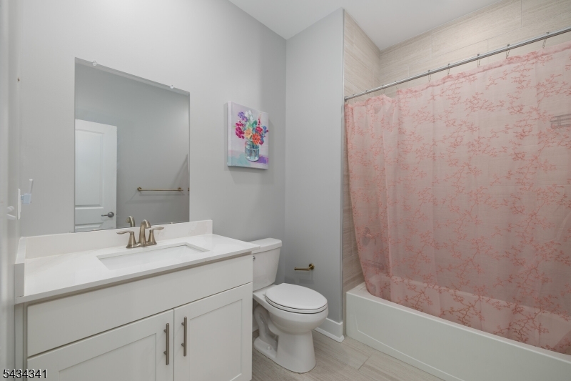 Collection at Morris Plains - Residential