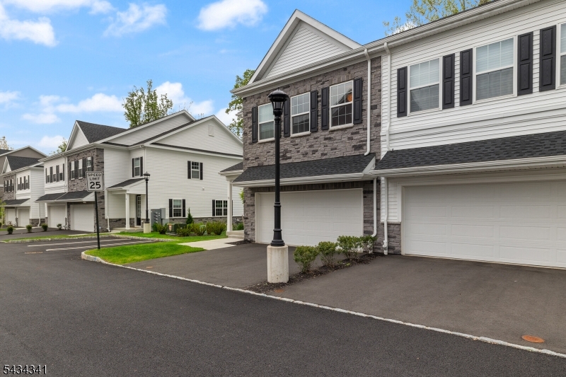 Collection at Morris Plains - Residential