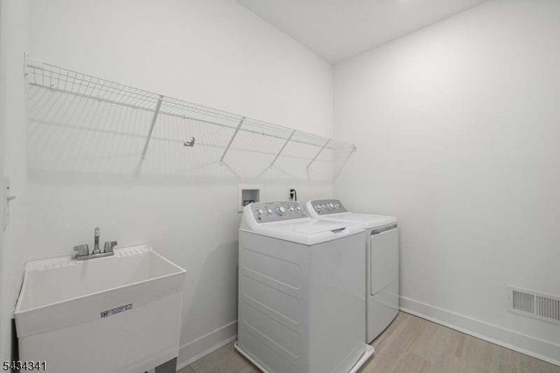 Collection at Morris Plains - Residential