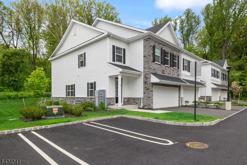 Collection at Morris Plains - Residential