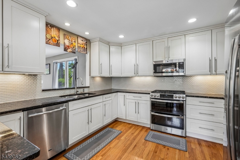 Murray Hill - Residential