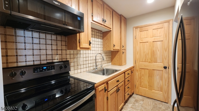 Cedarbrook at Parsippany - Residential