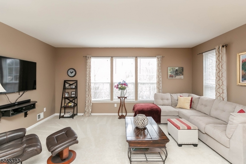 SEASONS GLENN - Residential