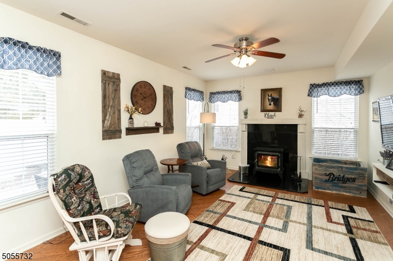 SEASONS GLENN - Residential