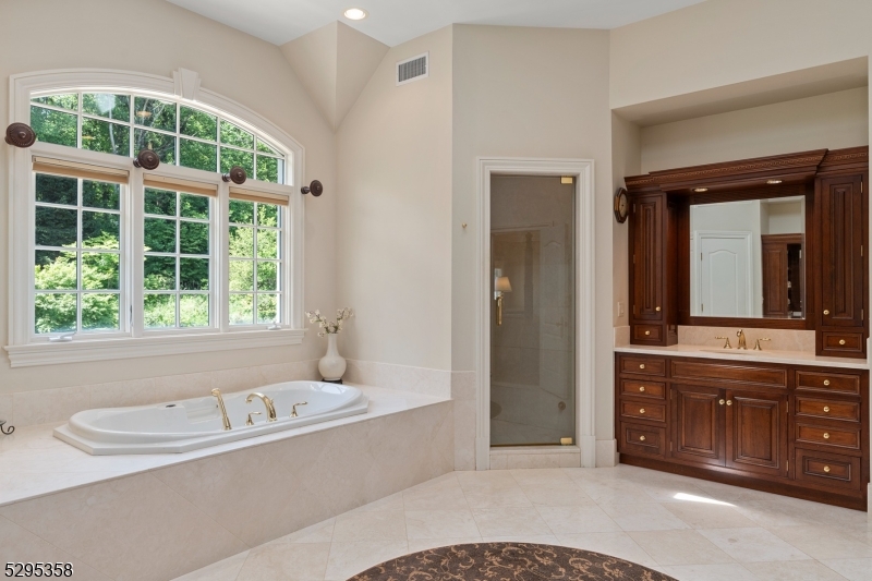 Legacy Estates - Residential