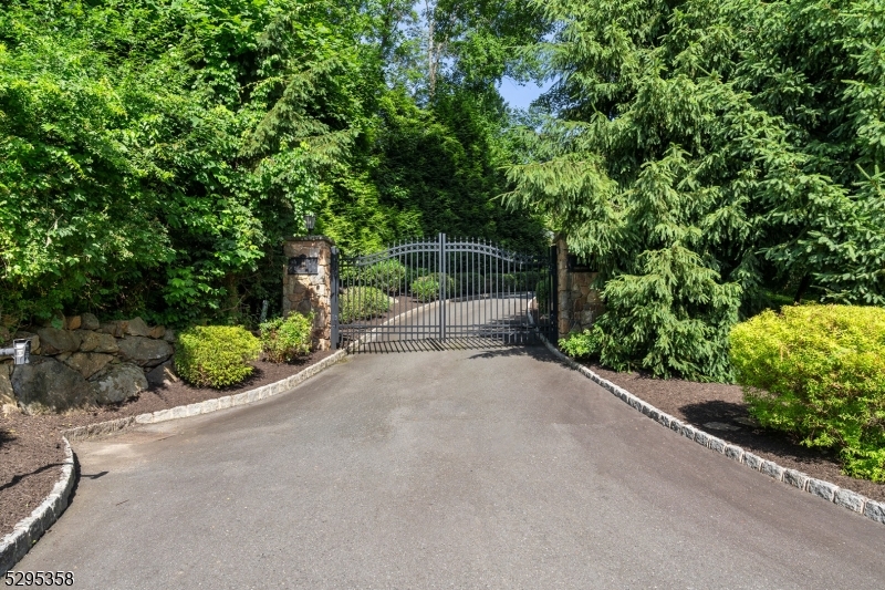 Legacy Estates - Residential