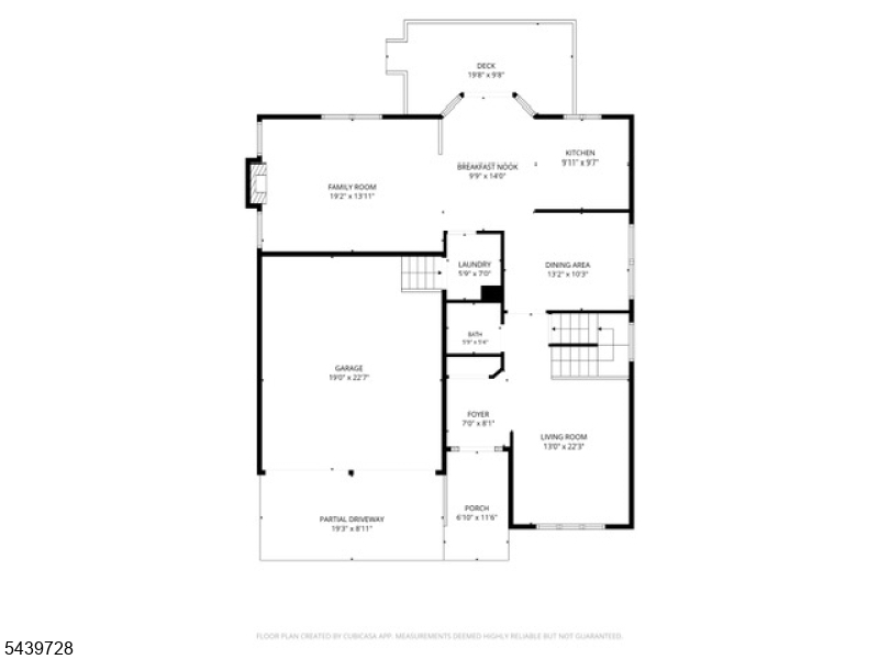 Main image without alt text