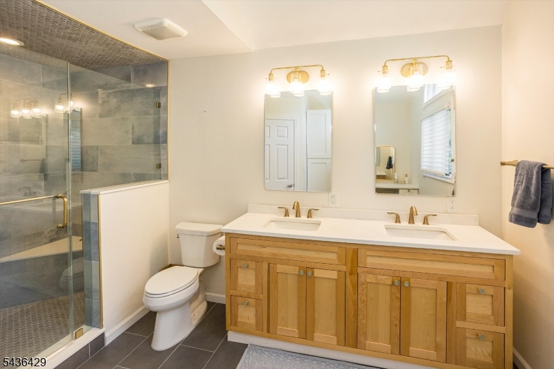 Longview - Residential Lease