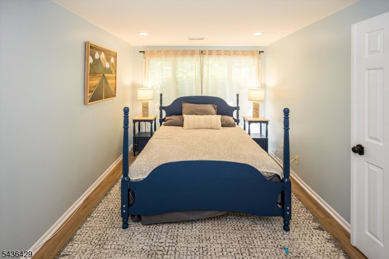 Longview - Residential Lease