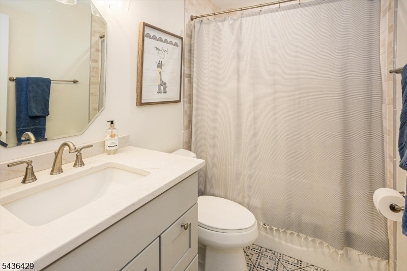 Longview - Residential Lease