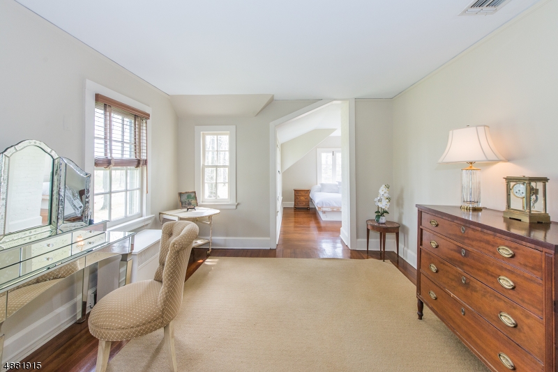 New Vernon - Residential