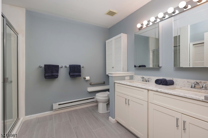 Lake Ridge Adult Community - Residential