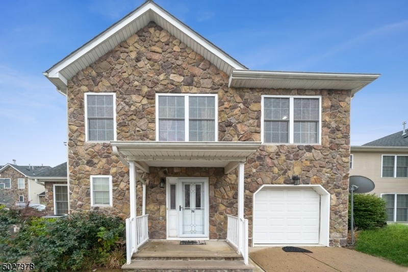 Maple Woods - Residential