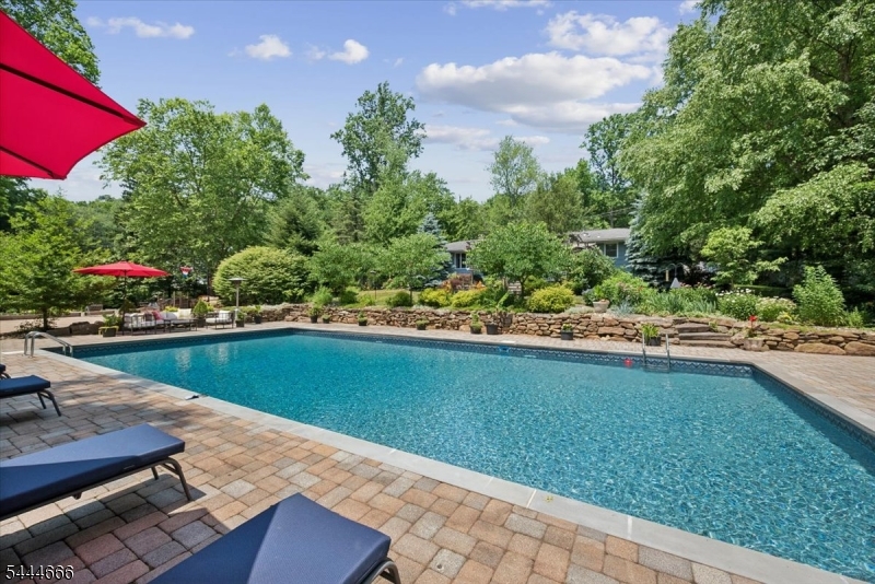 SHONGUM LAKE - Residential