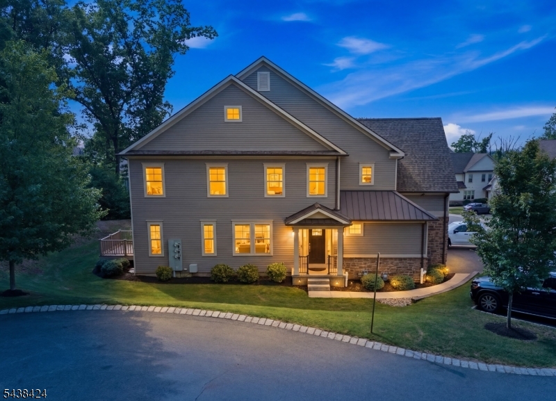ENCLAVE AT MT LAKES - Residential