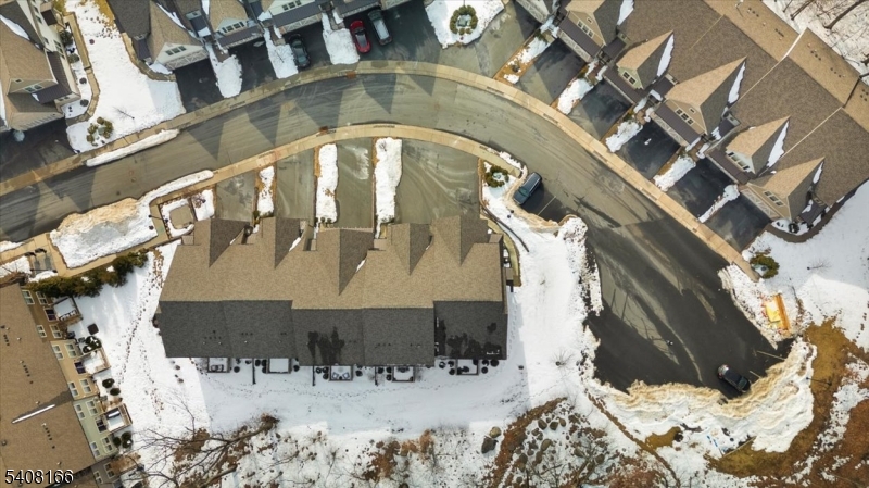 ENCLAVE AT MT LAKES - Residential