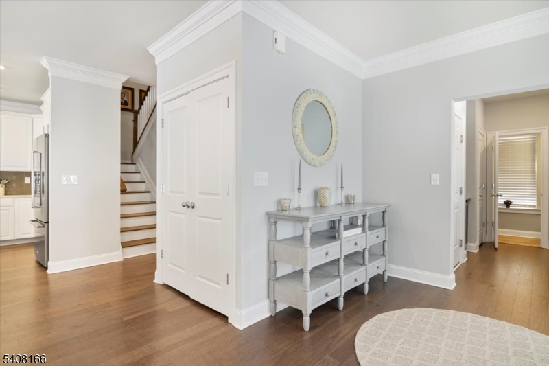 ENCLAVE AT MT LAKES - Residential