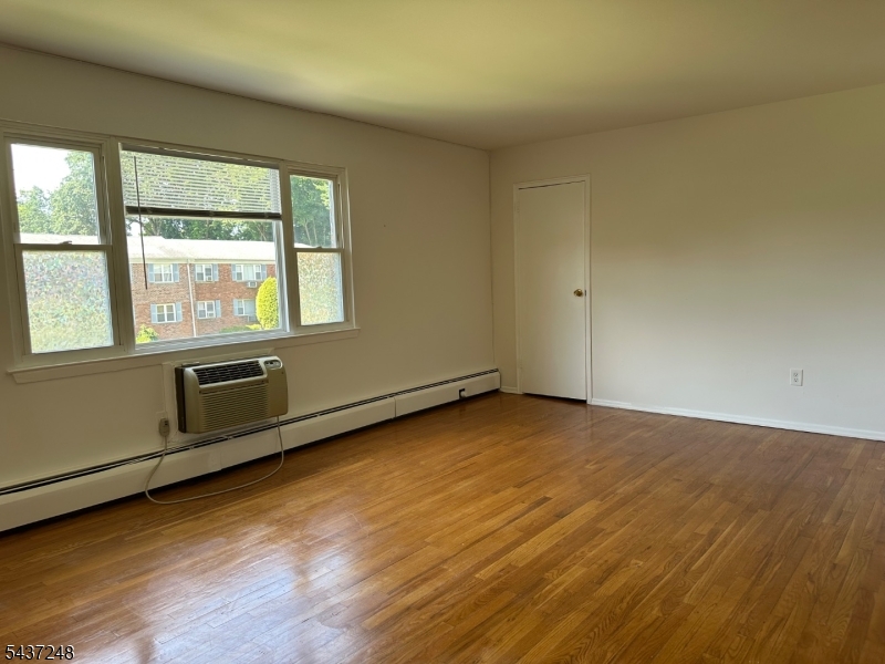 Crestmont Gardens - Residential