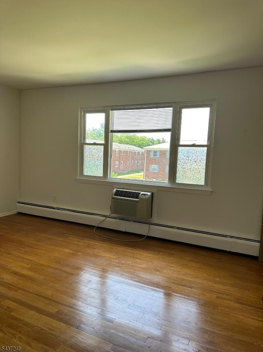 Crestmont Gardens - Residential