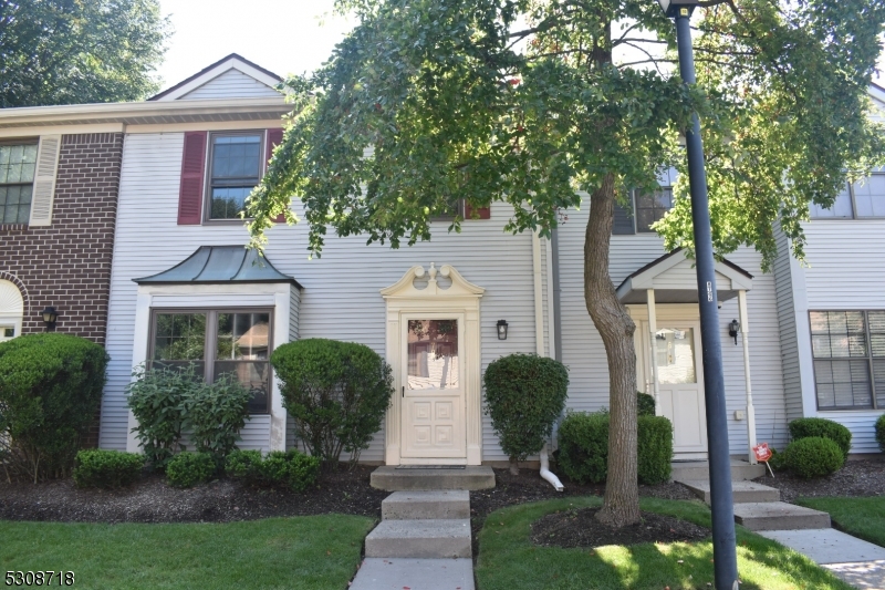 Updated 3 Br townhome in Franklin Park section of Somerset. This model is the biggest one with an enclosed florida room. New kitchen floor, newer appliances. new vinyl flooring on the first and 2nd floor. Recessed lights and the house is painted with neutral color. There are 2 oversized closet in the Florida Rm. Updated bathrooms. Master bedroom has 2 big wall closets and a full bath. Convenient location. Close to highways and lots of shopping and dining options around. Easy commute to NYC via train or bus.Close to hospitals and downtown Princeton is about 15 mins away. Good credit a must.