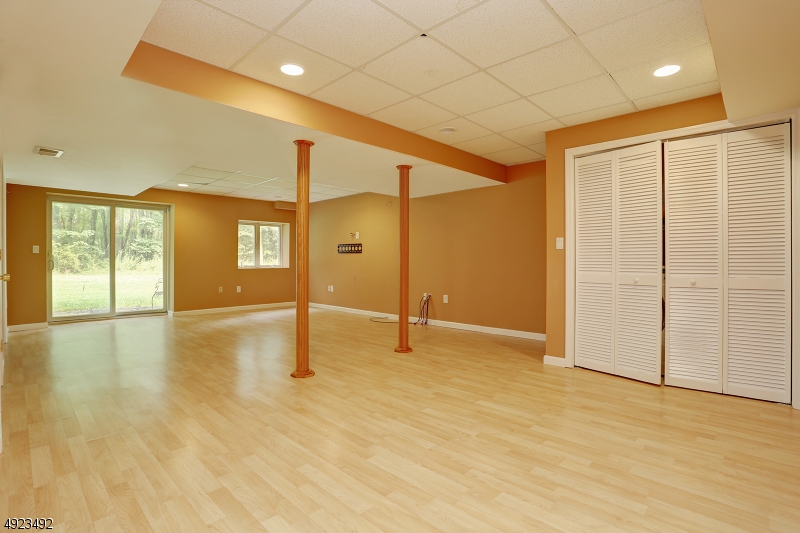 Mazdabrook - Residential Lease