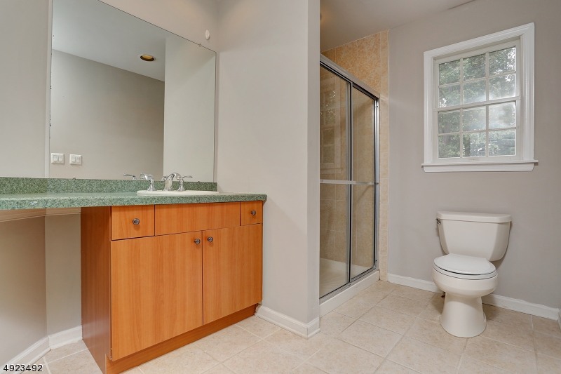 Mazdabrook - Residential Lease
