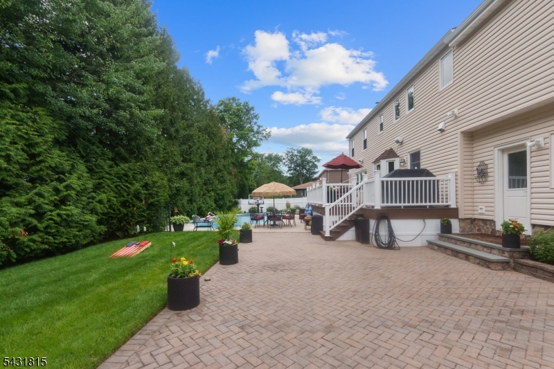 T Streets - Residential