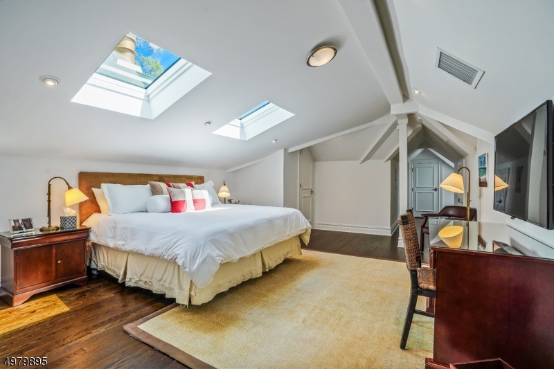 Old Short Hills - Residential