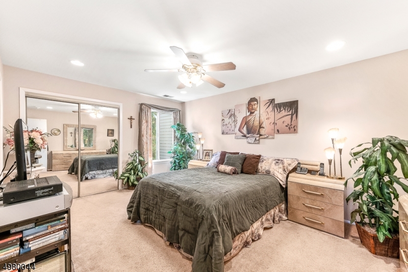 CASTLE RIDGE - Residential