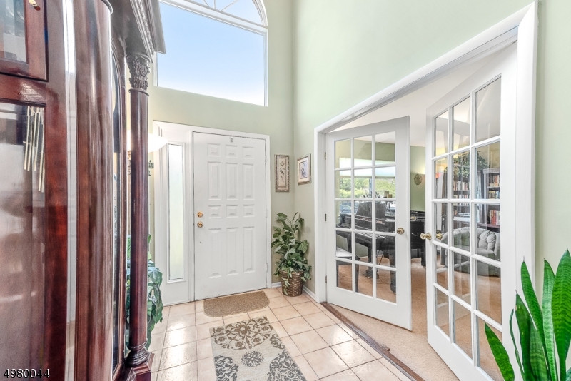 CASTLE RIDGE - Residential