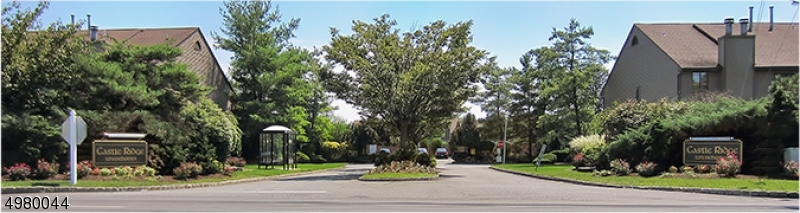 CASTLE RIDGE - Residential