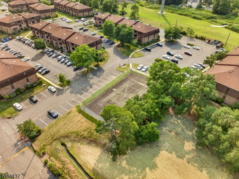 Aspen Manor - Residential