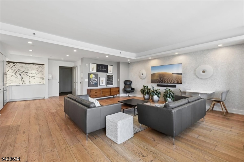 A Condominiums - Residential
