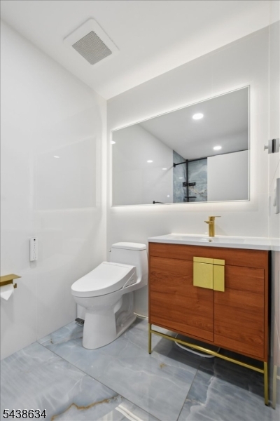 A Condominiums - Residential