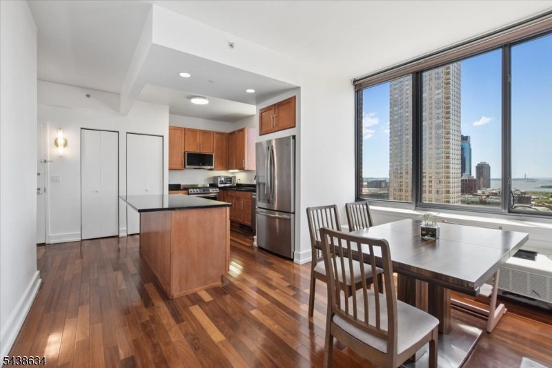 A Condominiums - Residential