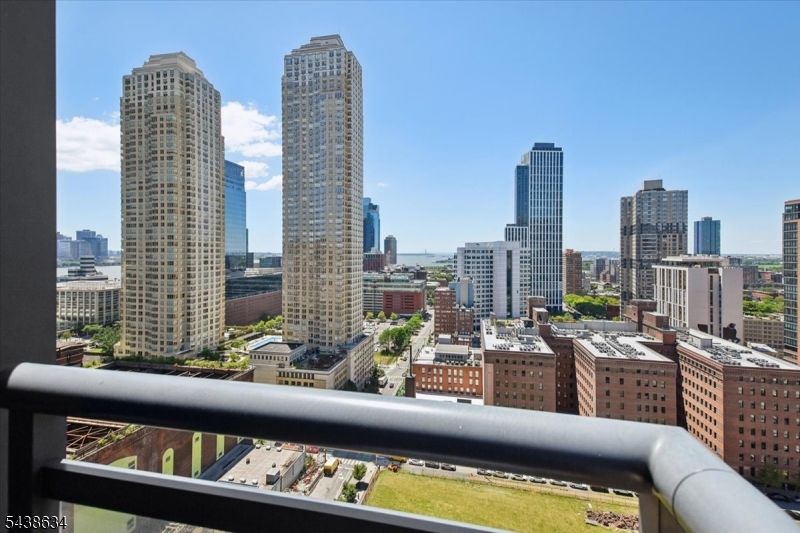 A Condominiums - Residential