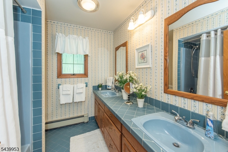 OLDE MILFORD ESTATES - Residential