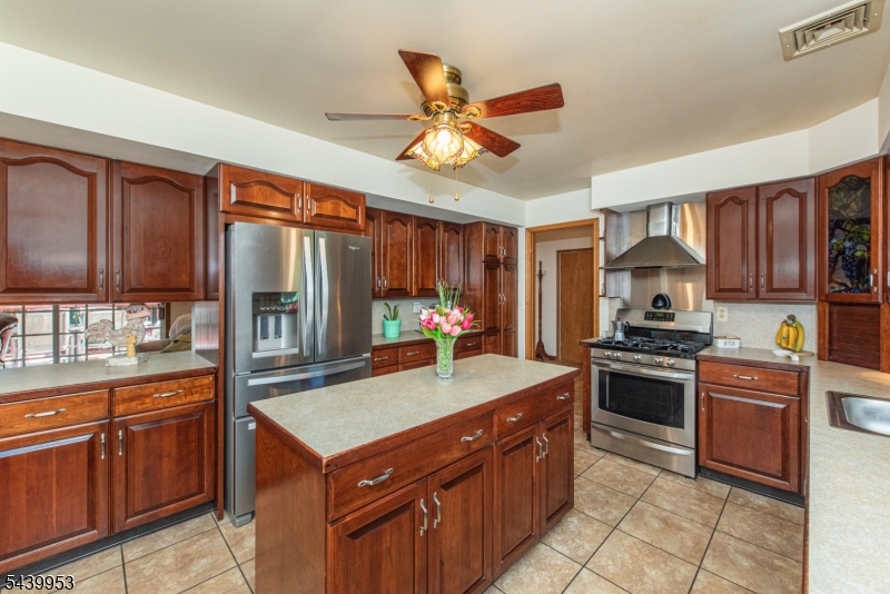 OLDE MILFORD ESTATES - Residential