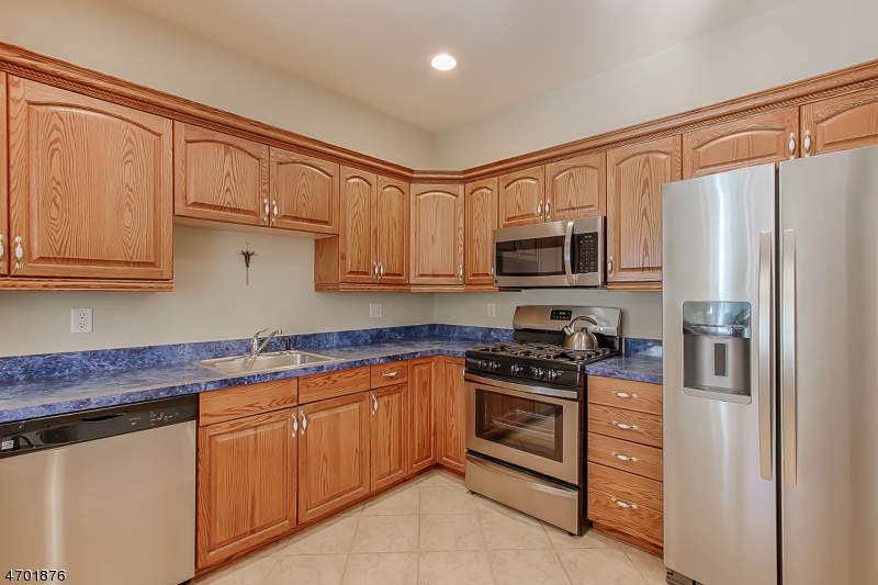 Glenmont Commons - Residential