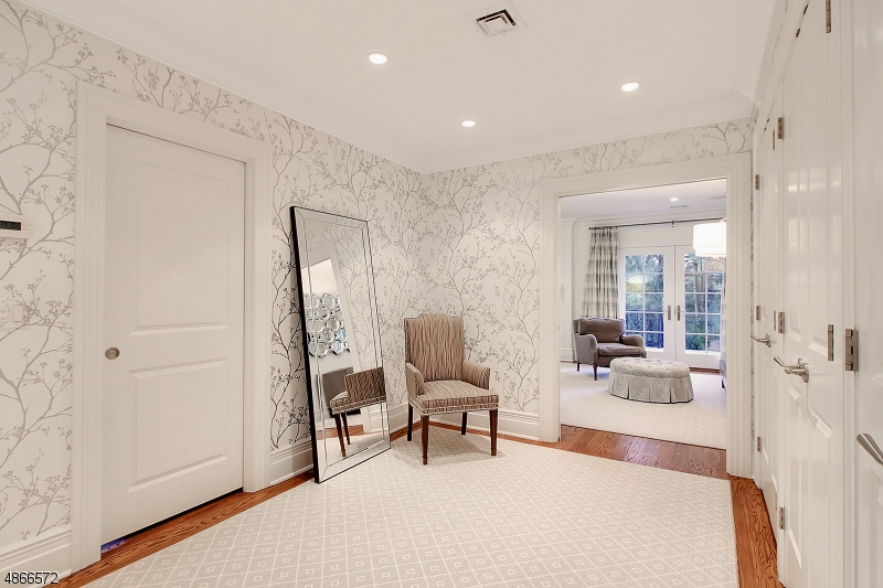 OLD SHORT HILLS - Residential