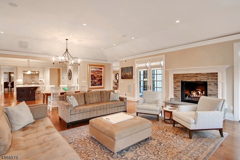 OLD SHORT HILLS - Residential