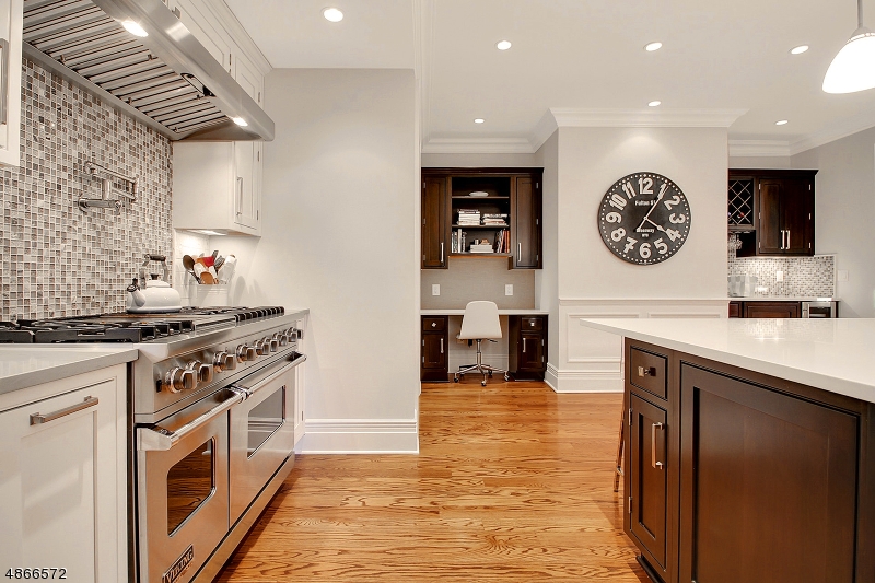 OLD SHORT HILLS - Residential