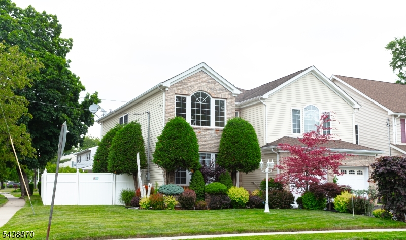 Putnam Manor - Residential